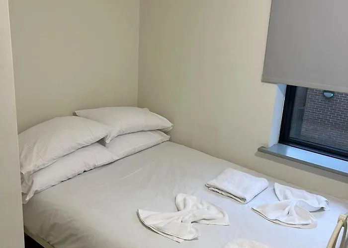 Convenient Budget 4bed Shared Kitchen * Leeds (West Yorkshire)