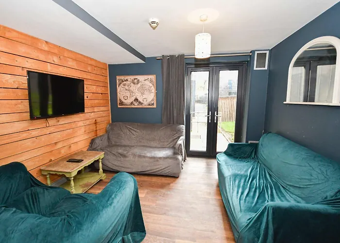 Convenient Budget 4bed Shared Kitchen Appartement